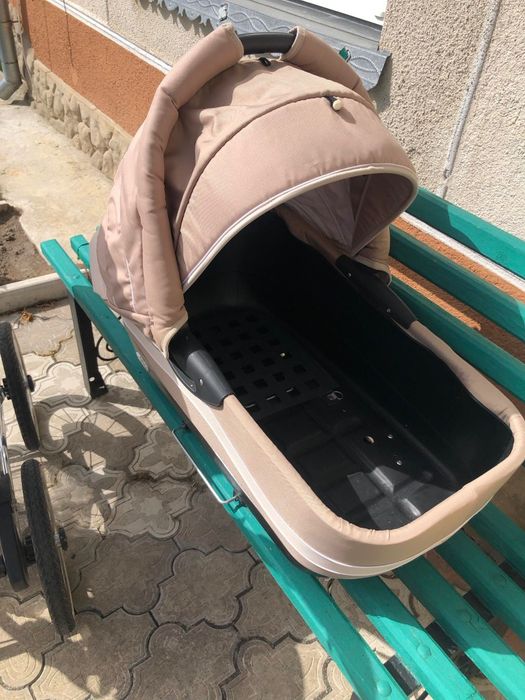 Продам дитячу коляску
