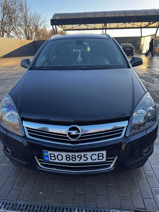 Авто Опель Астра