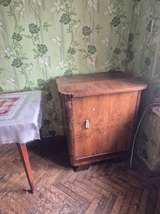 Шафа. Тумба. Віддам даром