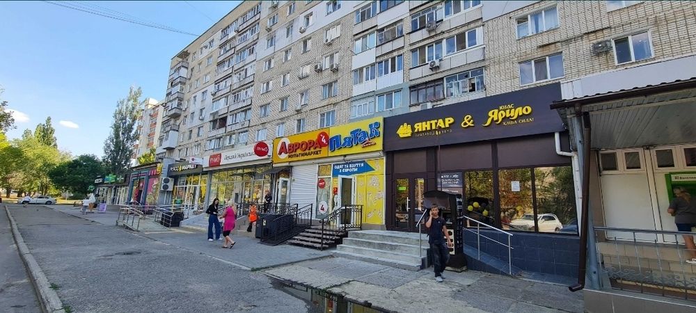 Аренда фасадного помещения пр.Корабелов 67м 1000грн