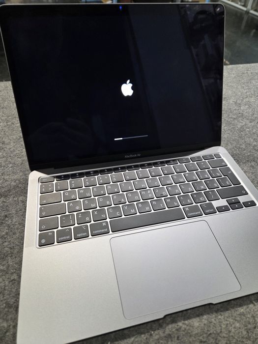 Новий Macbook Air M1 2020 8/256