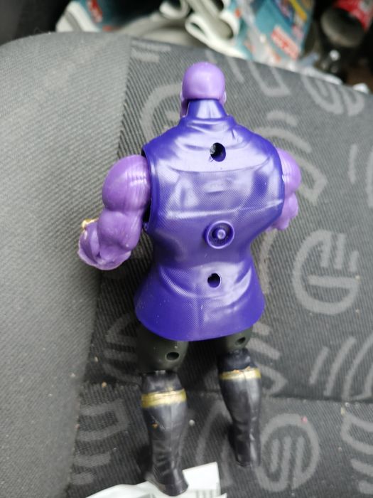 Figurka z uniwersum Marvela Tytan Thanos
