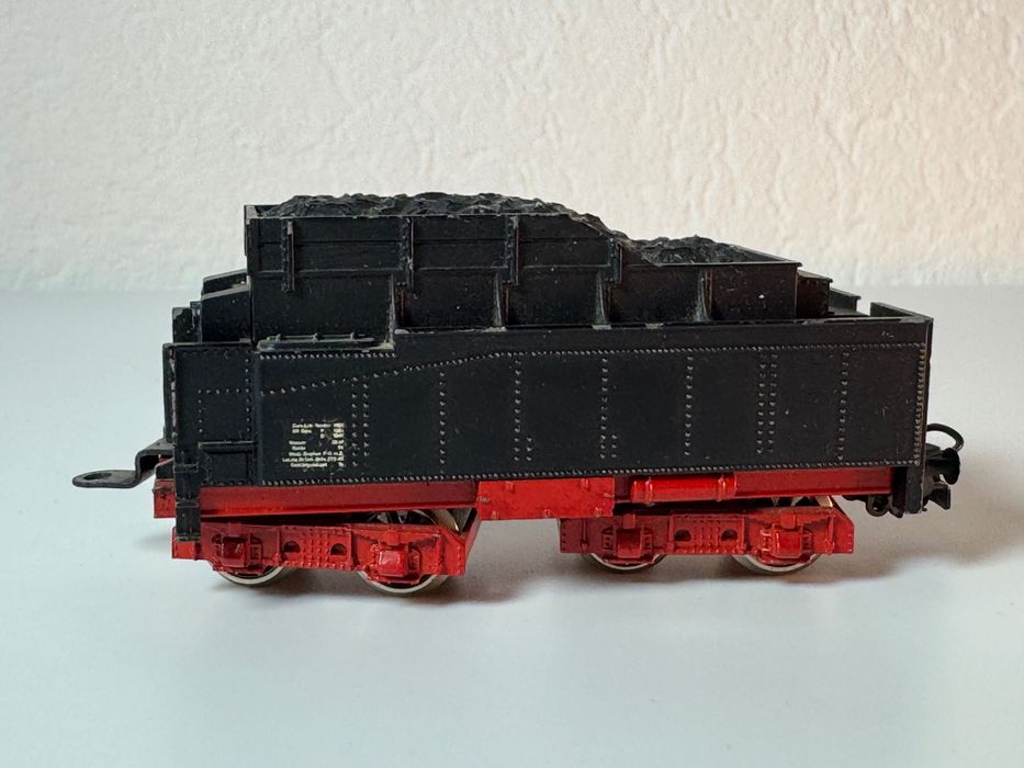 Паровоз Trix Express International BR 18 601 (H0): 2 800 грн