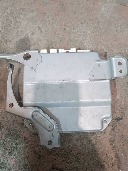 Блок управління vgrs тойота лендкрузер 100