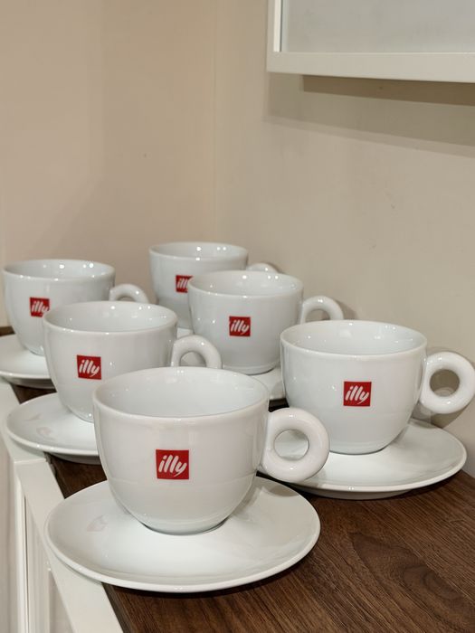 Zestaw filizanek filizanki 300 ml szklanki  wloskie illy z talerzykiem