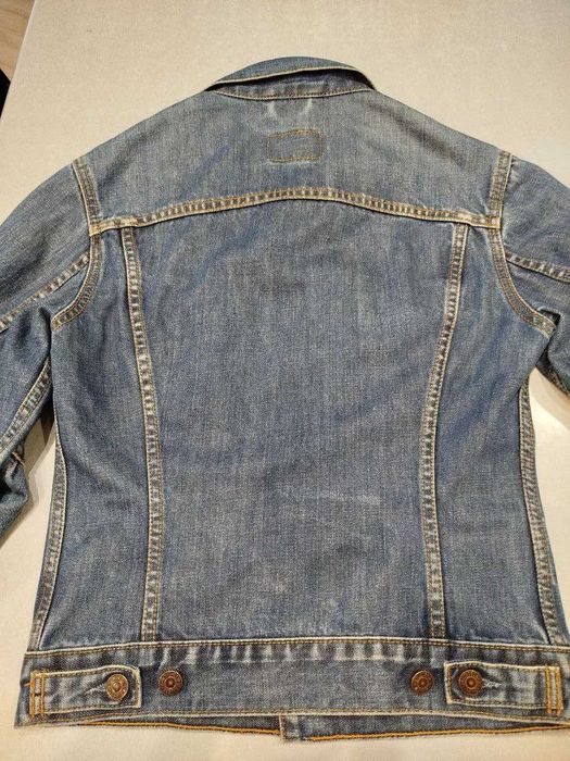 Джинсовая куртка LEVIS