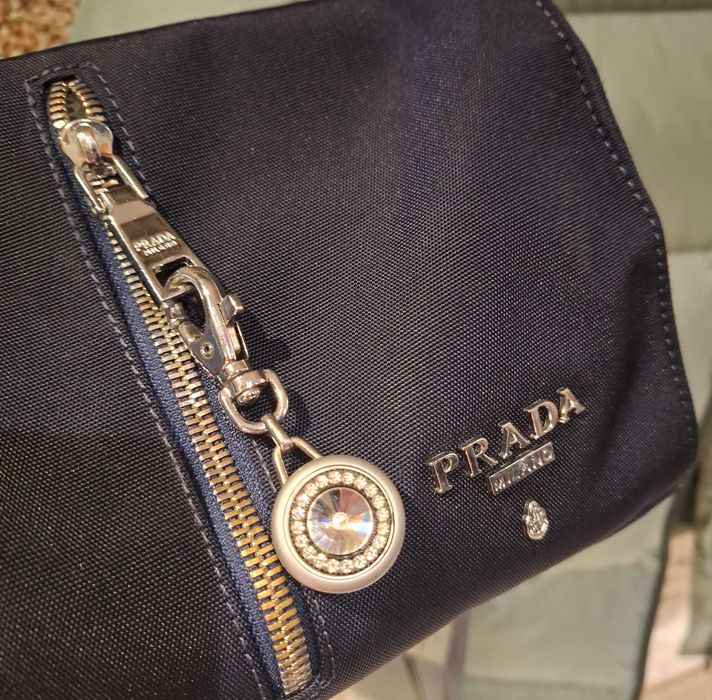 Маленький гламурный брелок для дам