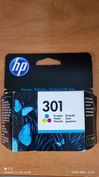 Impressora multifunções HP com oferta tinteiro original  cores