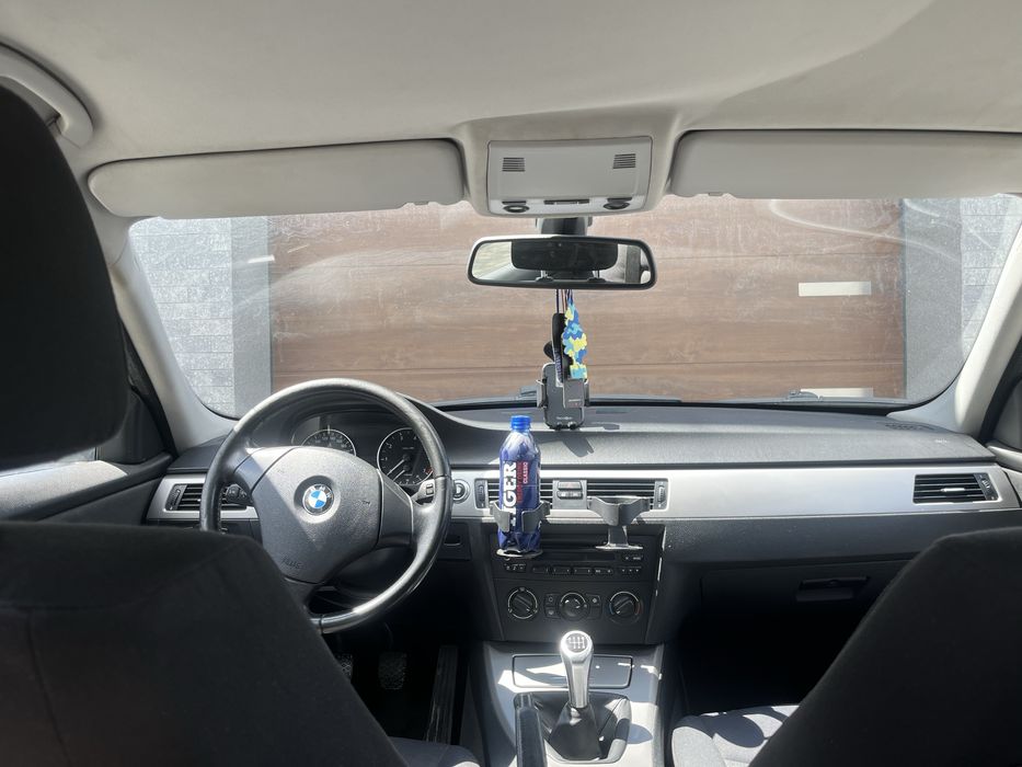 Bmw E90 Benzyna 2005 r