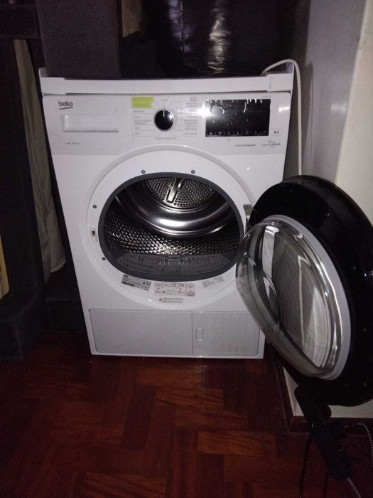 Máquina de Secar Roupa Beko ProsmartInverter 9Kg Bomba de Calor A+++