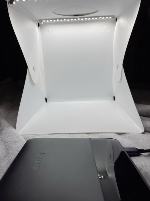 Лайткуб (фотобокс) для предметної зйомки. Розмір: 23×22×24 см