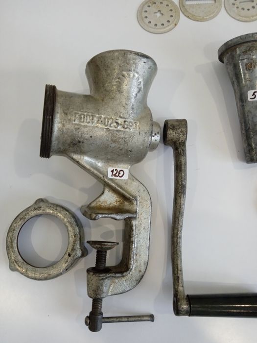 Запчастини до радянської мясорубки