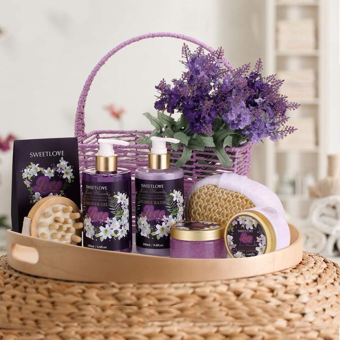 KOSZ PREZENT dla kobiet, ZESTAW upominkowy do KĄPIELI i ciała LILIA