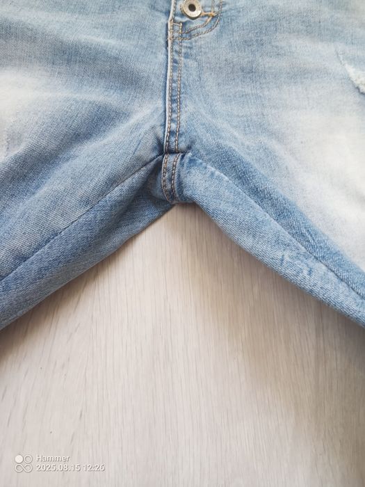 Jeansy z brokatowym lampasem 40