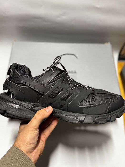 Nowe buty Track-S black, rozmiar 46