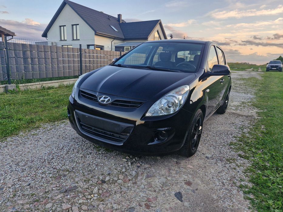 Hyundai 1.2 benzyna Super stan