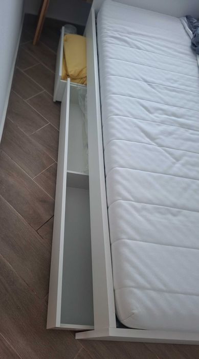 Cama IKEA+colchão+gavetão+2gavetas