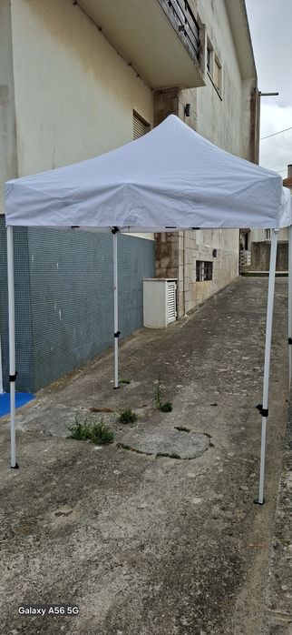 Tenda para feiras e eventos.  Camping,  festas , pupilas, feiras, mil e uma utilidade  praias etc..