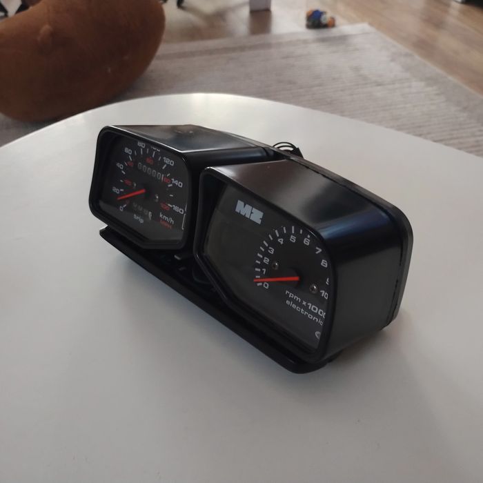 MZ ETZ 150,251,301 Saxon Kanuni Licznik Zegary Prędkościomierz Tacho