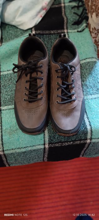 Кросівки мужские