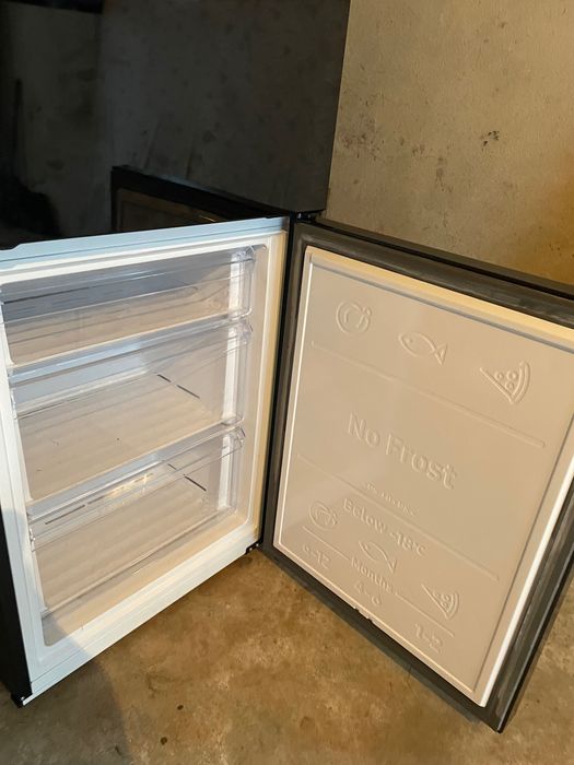 Frigorífico Samsung - 1 ano de uso