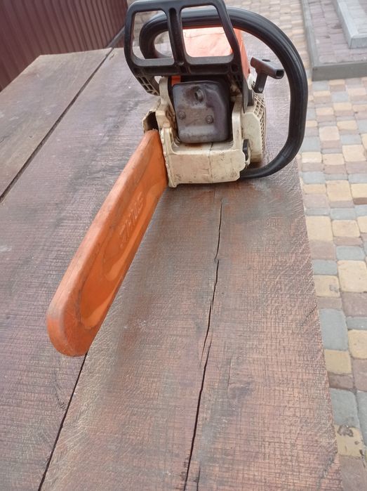 Продається бензопила Stihl MS 230/C 7 500 грн. Бензоінструмент — free download