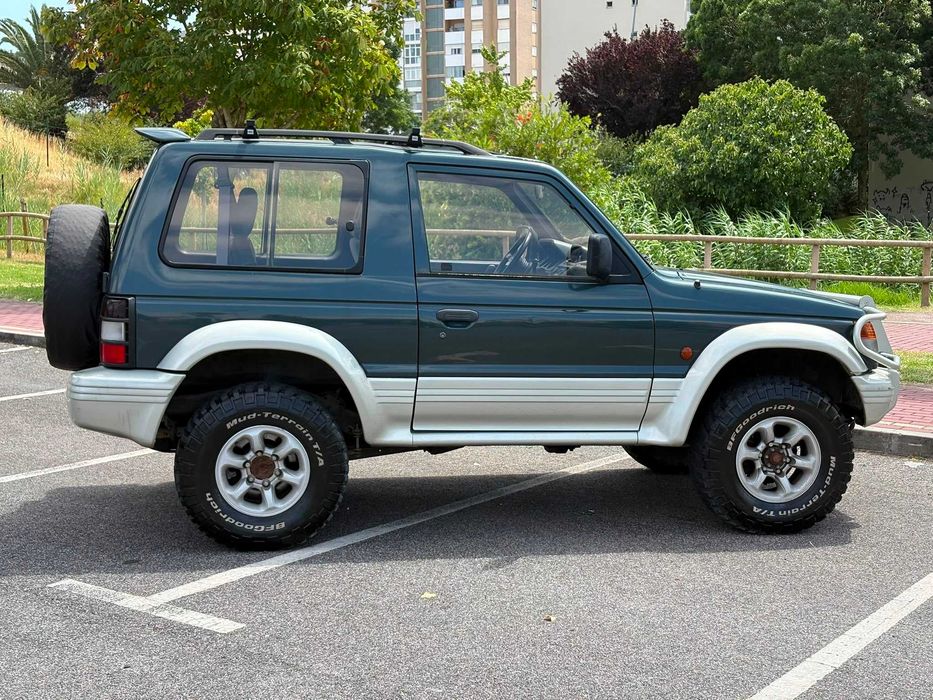 Mitsubishi Pajero 2.5 TD