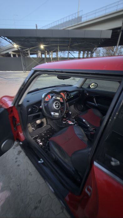 MINI ONE 2006 VIN WMWRA31070TE25363 фото оголошення 5 з 8