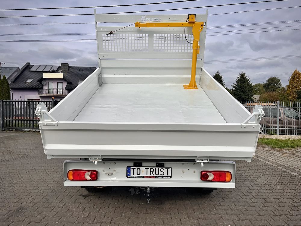 alt
