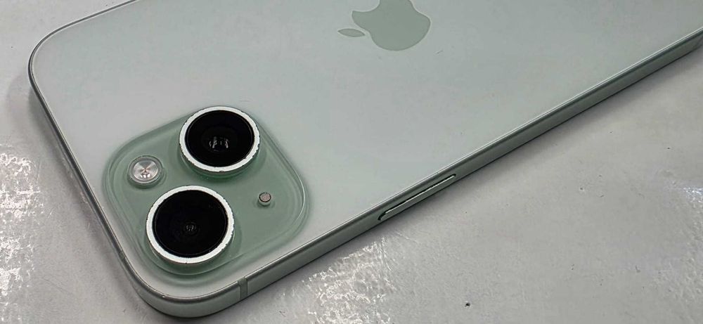 Telefon Apple Iphone 15 128 GB / smartfon / gwarancja / Toruń / prezent
