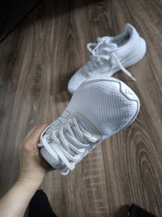 Кросівки Adidas чоловічі  43 1/3