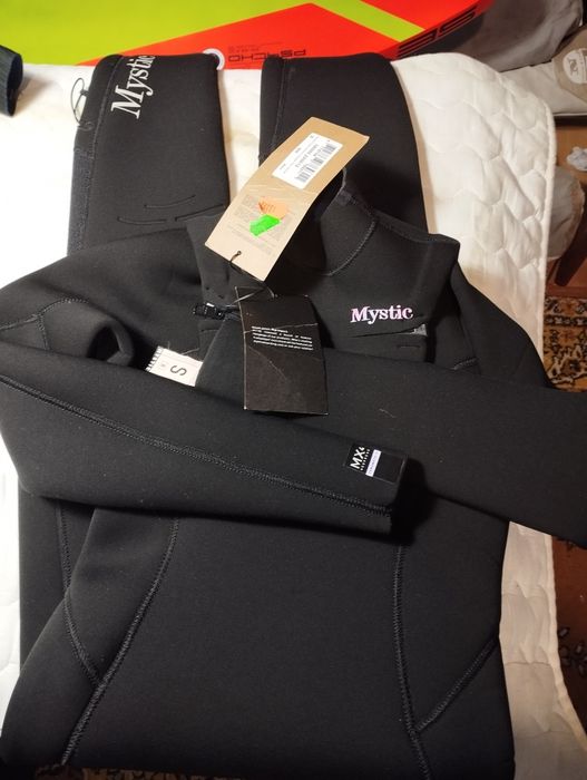 Pianka windsurfing kitesurfing Mystic