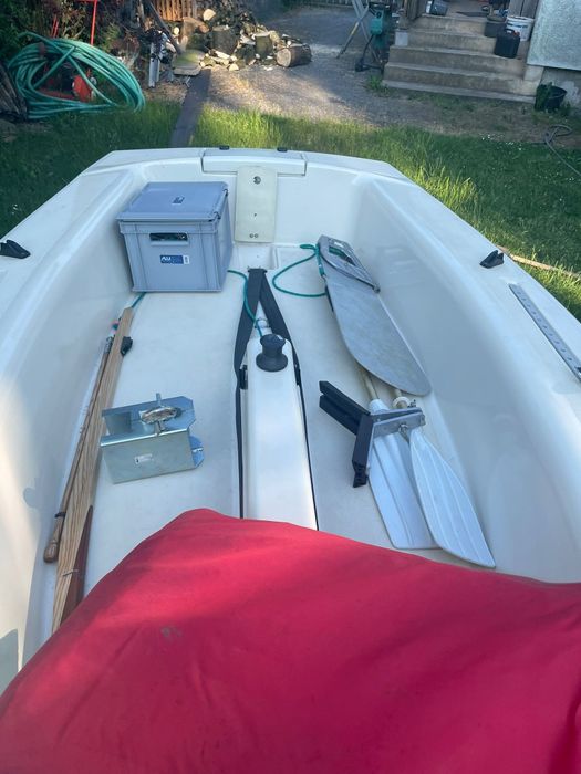 Żaglówka Flying Bee z przyczepą