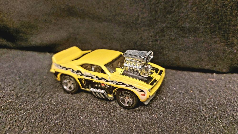 Hot Wheels 'Tooned '69 Chevy Camaro Z28