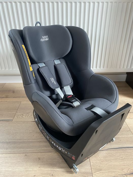 Fotelik dualfix M Plus i-SIZE, prod. 08/2023