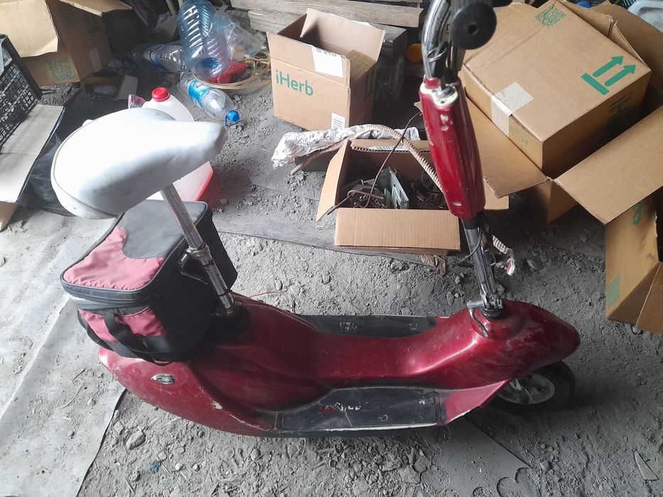 Електроскутер дитячий E-Scooter DK24250