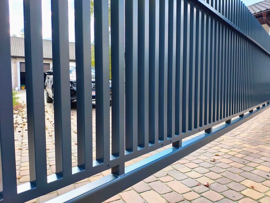 Brama przesuwna grzebieniowa 4–6 m Ocynk, malowana proszkowo