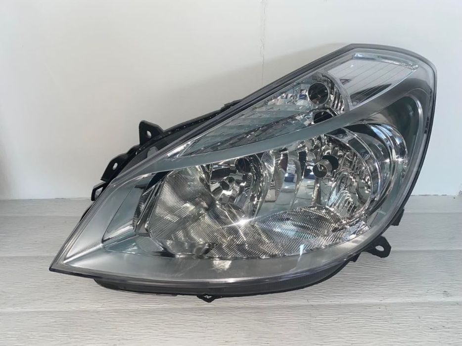 Farol Esquerdo Renault Clio - 05 / 09