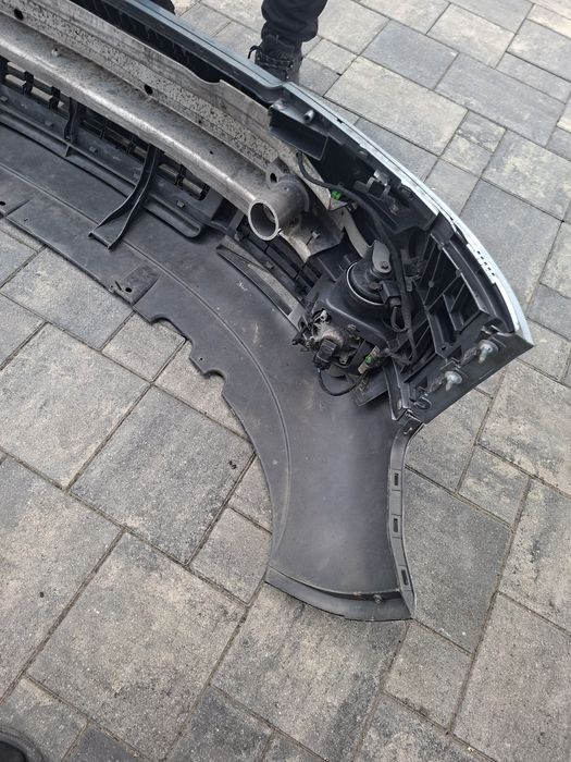 Audi a4 b6 zderzak przod przedni błękitny ly7r