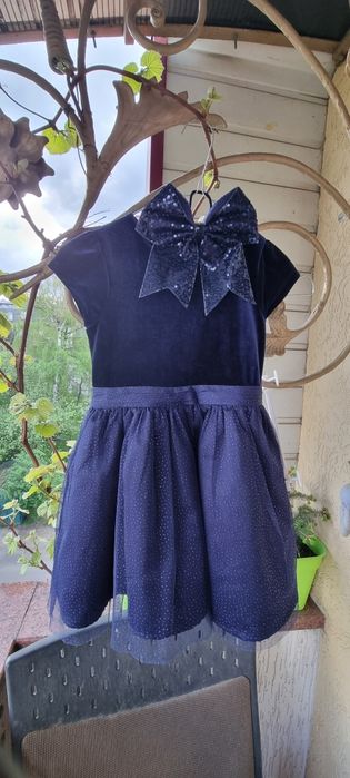 Сукня для дівчинки