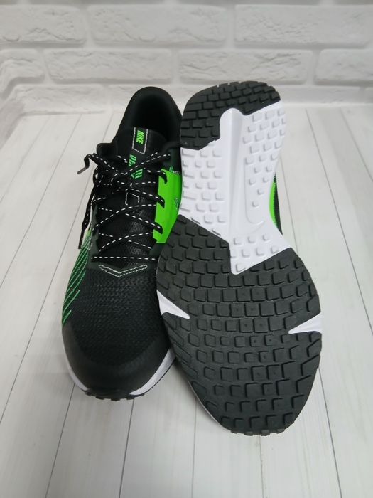 Чоловічі кросівки для бігу Nike Run Defy HM9594-006