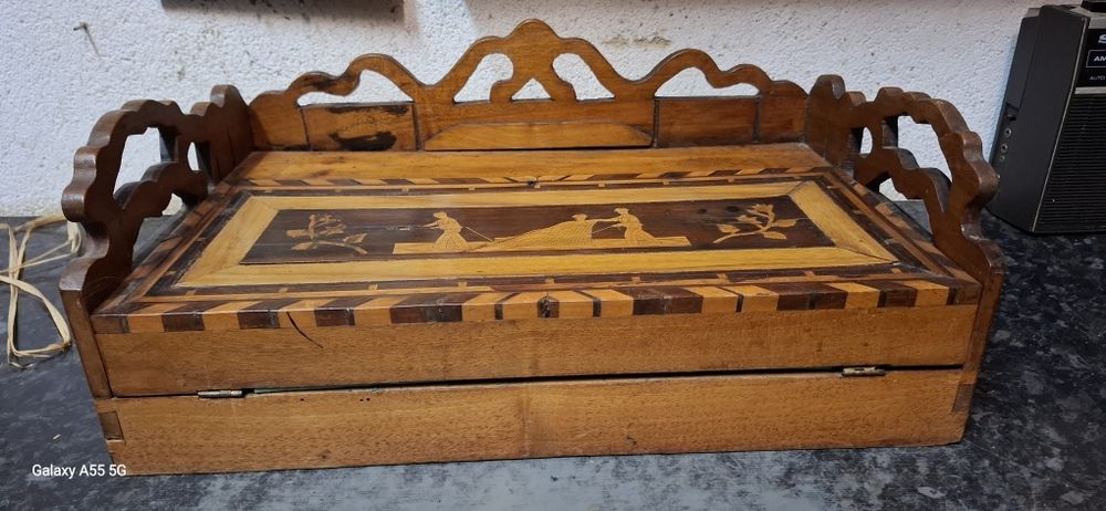 Escrivaninha portátil século XIX