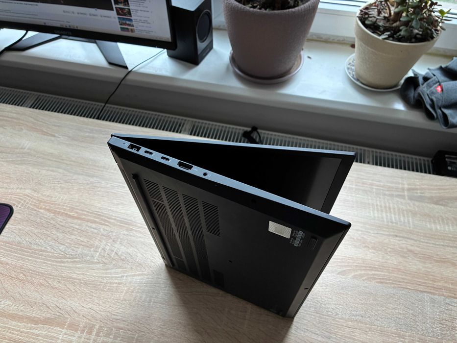 2024p. Lenovo ThinkPad P1 Gen5  Intel® і7 _1000gb SSD_ 4K дисплей_ 32gb DDR5_ Nvidia_ 97% Батарея