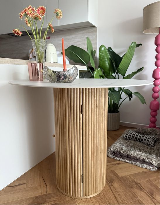 Stół okrągły lamele ukryta półka