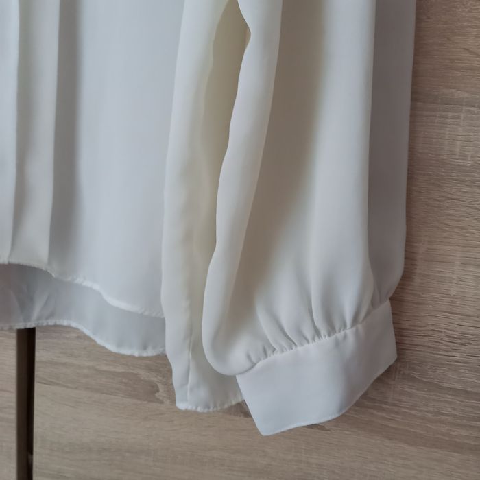 Elegancka bluzka biała XXL duży rozmiar długi rękaw wyszczuplająca