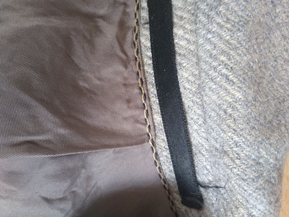 Szara wełniana marynarka męska