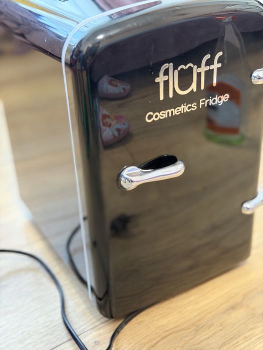 Міні холодильник Fluff для косметики