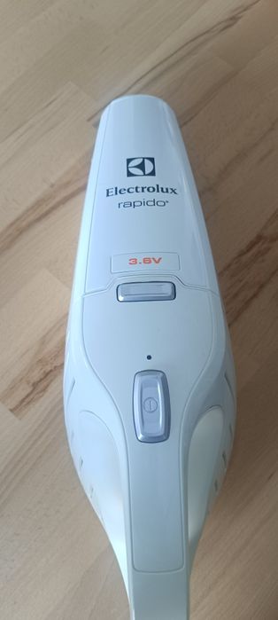 Sprzedam odkurzacz Electrolux Rapido 3.6 V
