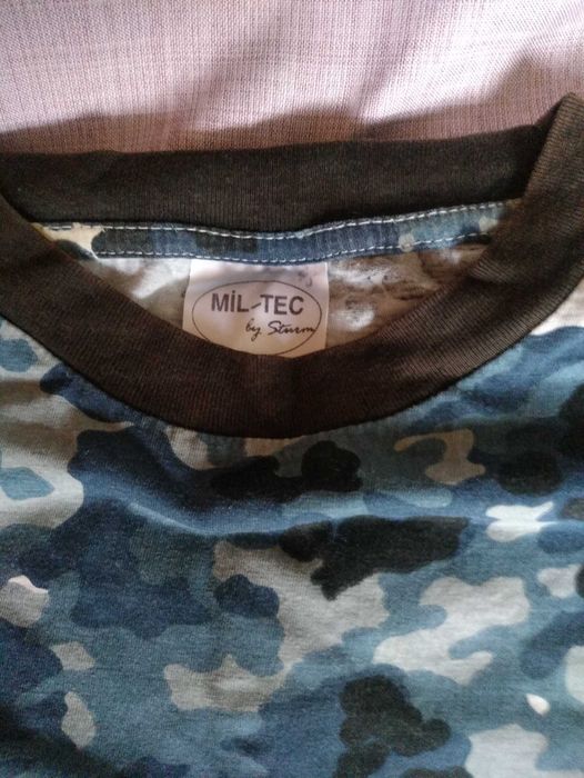 Футболка під камуфляж