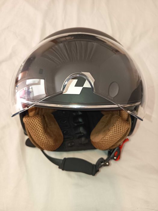 Capacete com intercomunicador